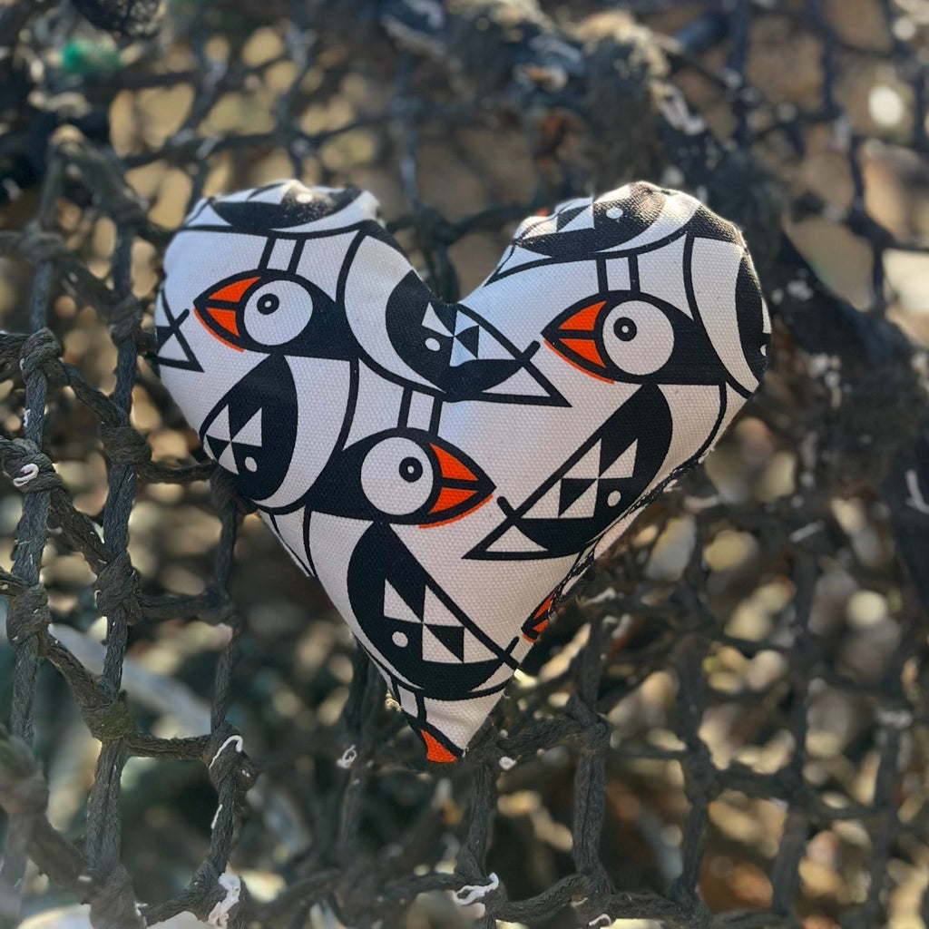 PUFFIN LOVE YOU DECORATIVE HEART | BERT & BUOY